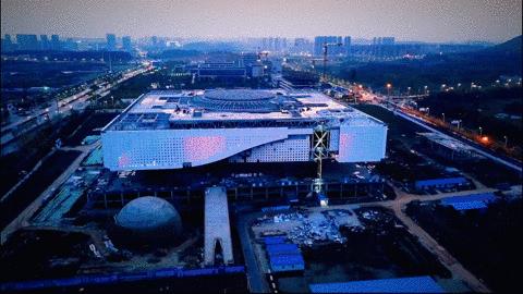 楚韵长河，汉服吟唱——湖北风情舞台画卷